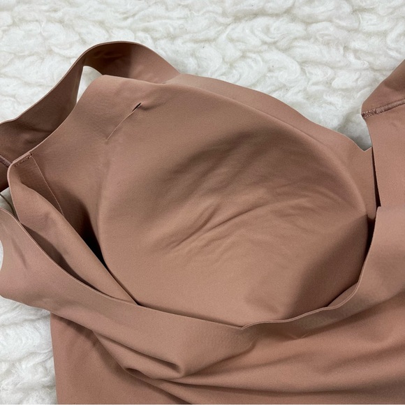 NEW Skims plunge longline bralette - Picture 6 of 8